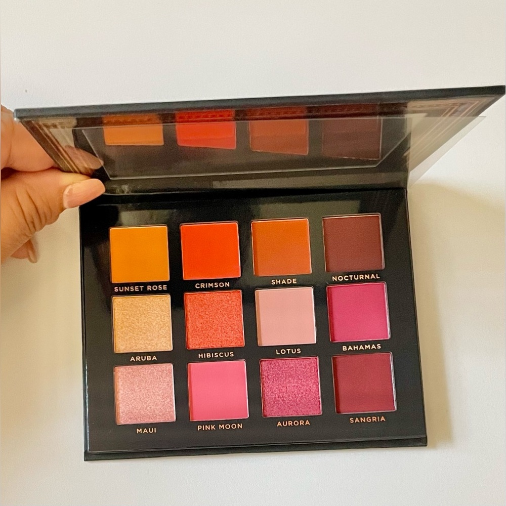 SCARLET DUSK EYESHADOW PALETTE